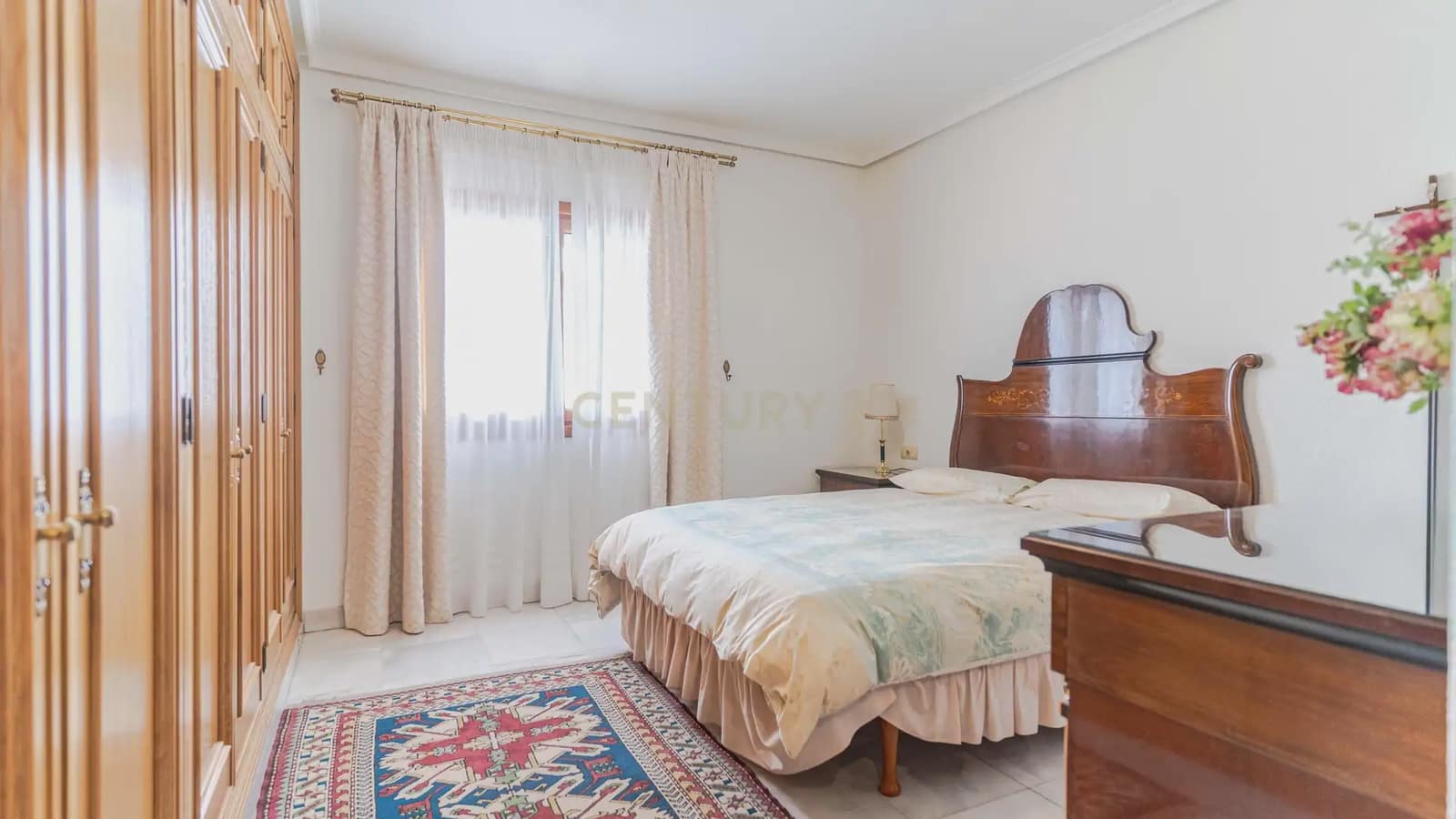 4 bedroom Apartment for sale in Granada city with pool - € 1,680,000 (Ref: 9722677)