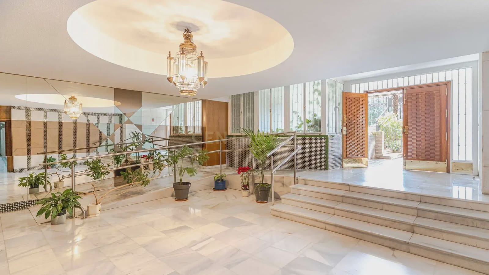 4 bedroom Apartment for sale in Granada city with pool - € 1,680,000 (Ref: 9722677)