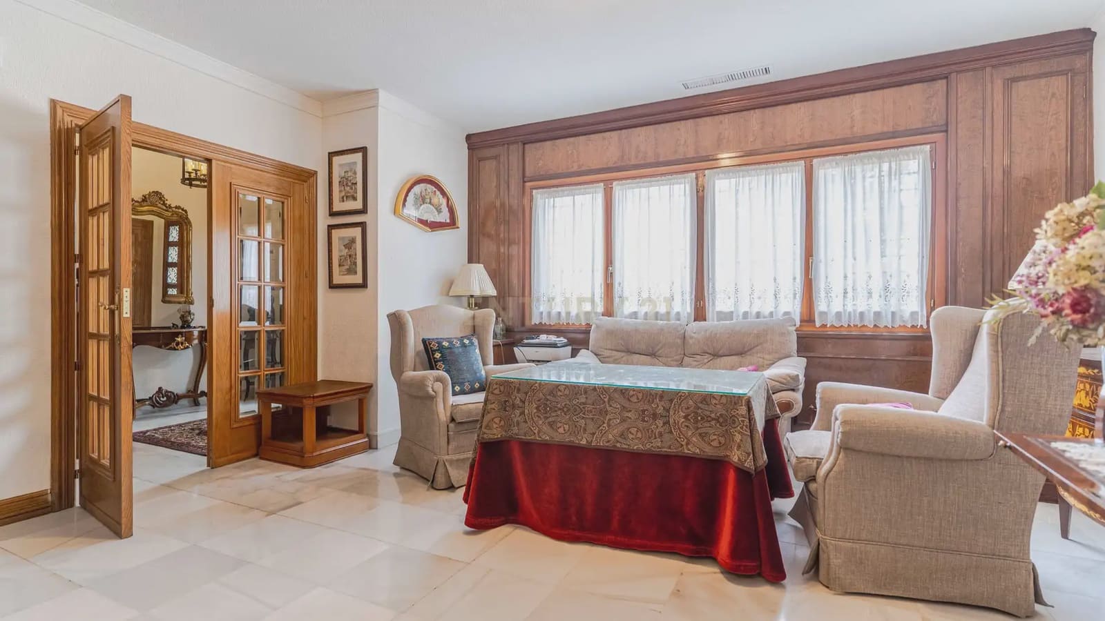 4 bedroom Apartment for sale in Granada city with pool - € 1,680,000 (Ref: 9722677)