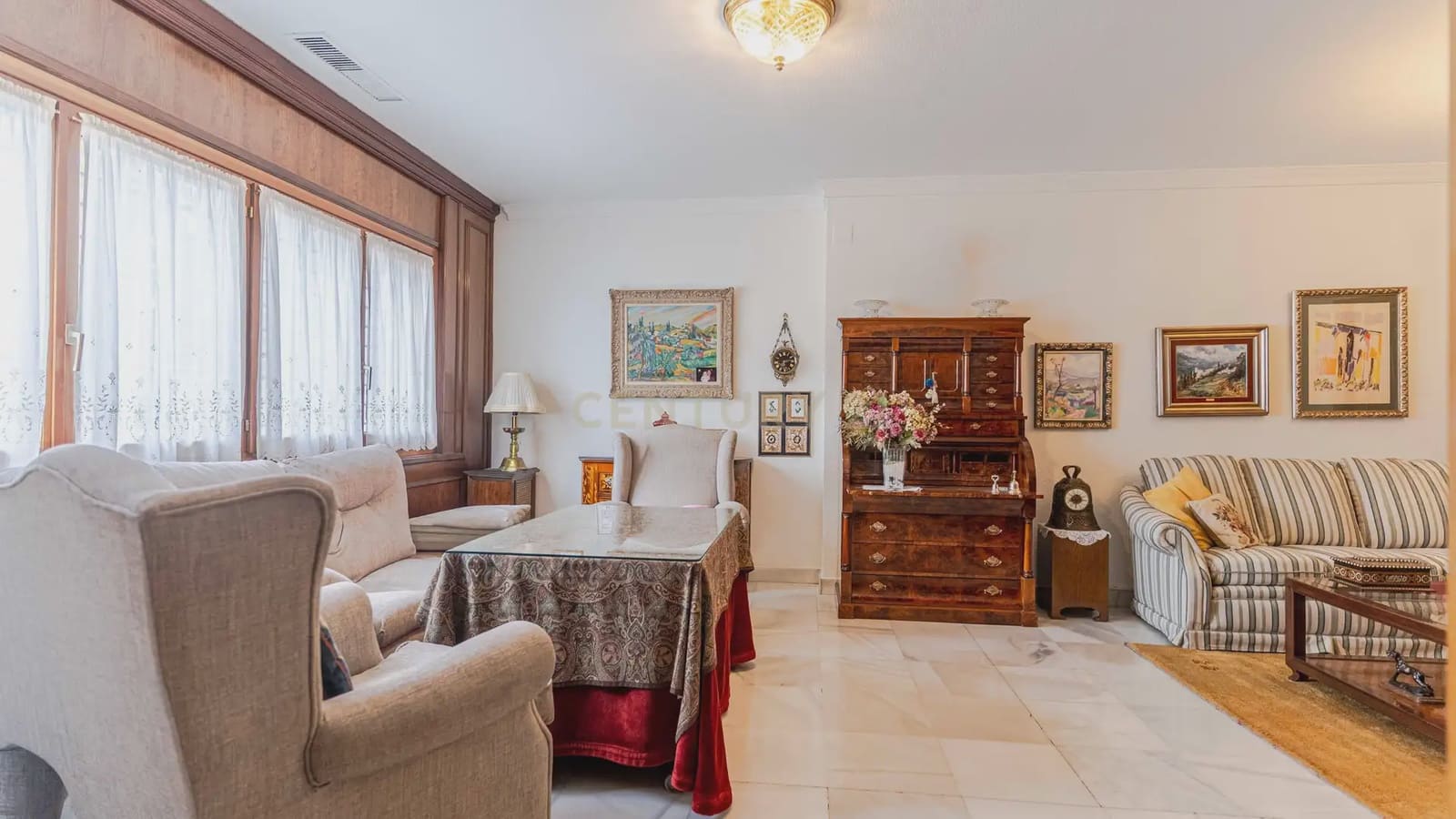 4 bedroom Apartment for sale in Granada city with pool - € 1,680,000 (Ref: 9722677)