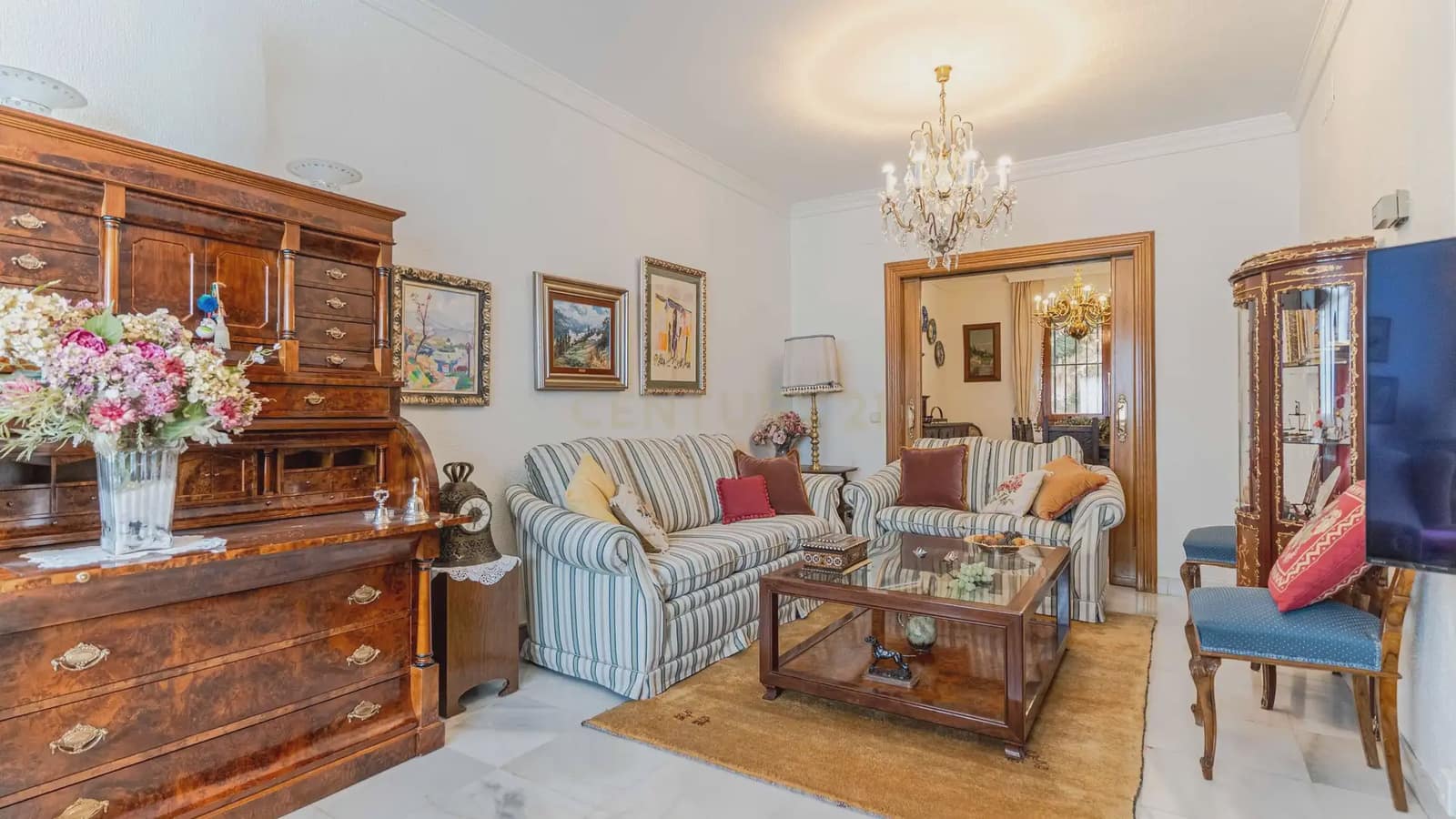 4 bedroom Apartment for sale in Granada city with pool - € 1,680,000 (Ref: 9722677)