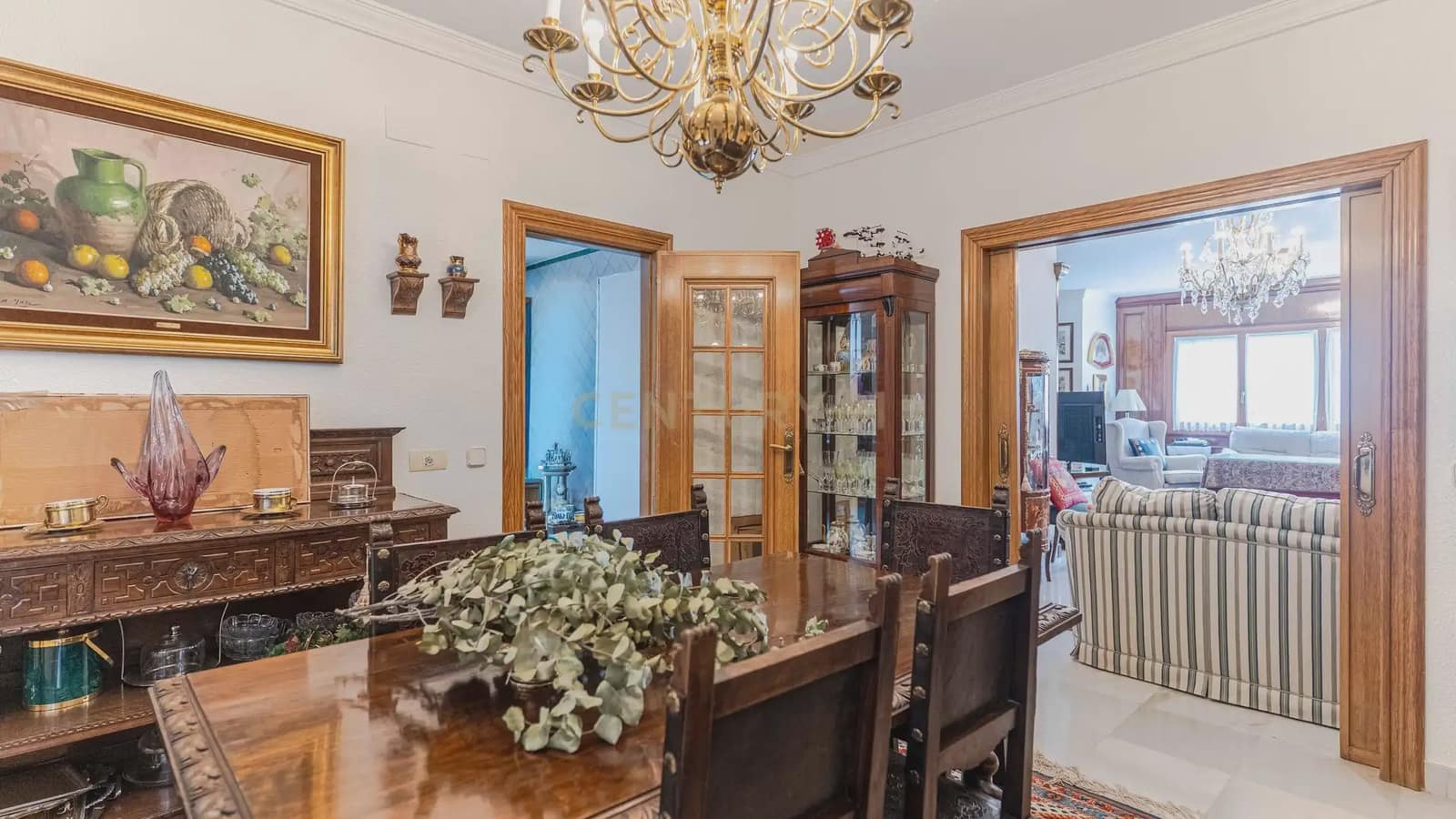 4 bedroom Apartment for sale in Granada city with pool - € 1,680,000 (Ref: 9722677)