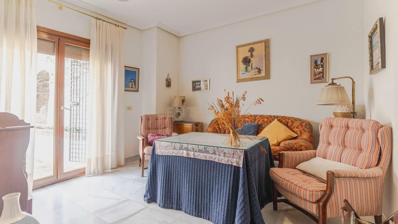 4 bedroom Apartment for sale in Granada city with pool - € 1,680,000 (Ref: 9722677)