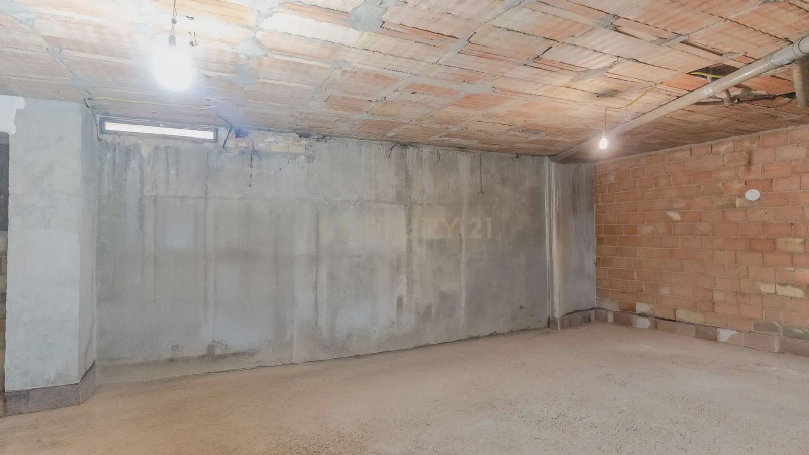 4 bedroom Apartment for sale in Granada city with pool - € 1,680,000 (Ref: 9722677)