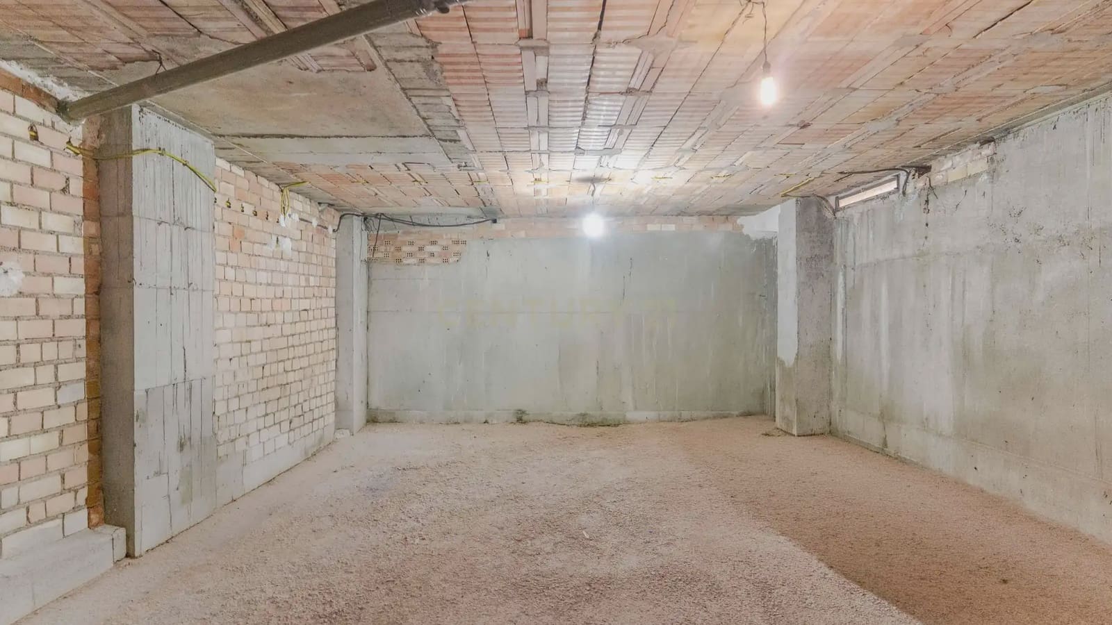 4 bedroom Apartment for sale in Granada city with pool - € 1,680,000 (Ref: 9722677)