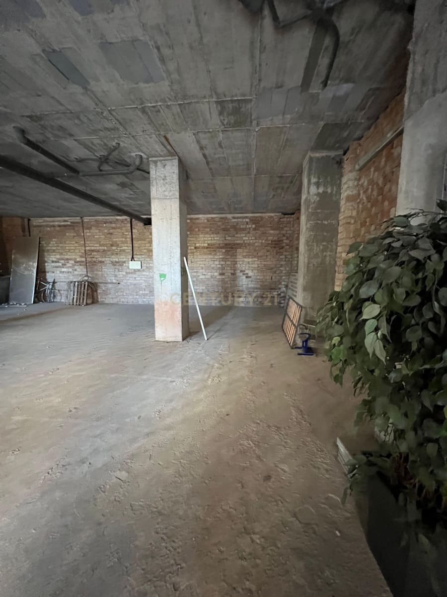 Commercial for rent in Granada city - € 1,200 (Ref: 9723530)