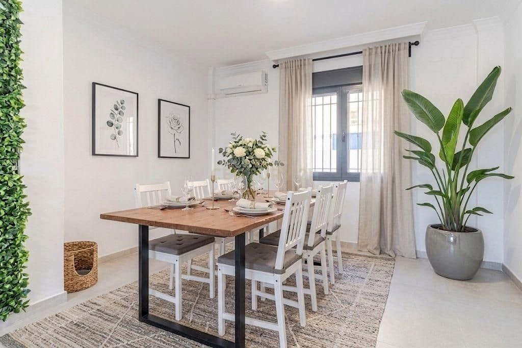 6 bedroom Villa for sale in Monachil - € 345,000 (Ref: 9723531)