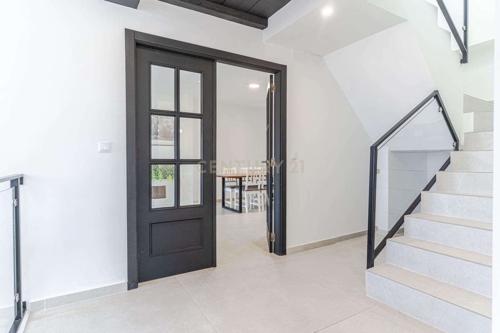 6 bedroom Villa for sale in Monachil - € 345,000 (Ref: 9723531)