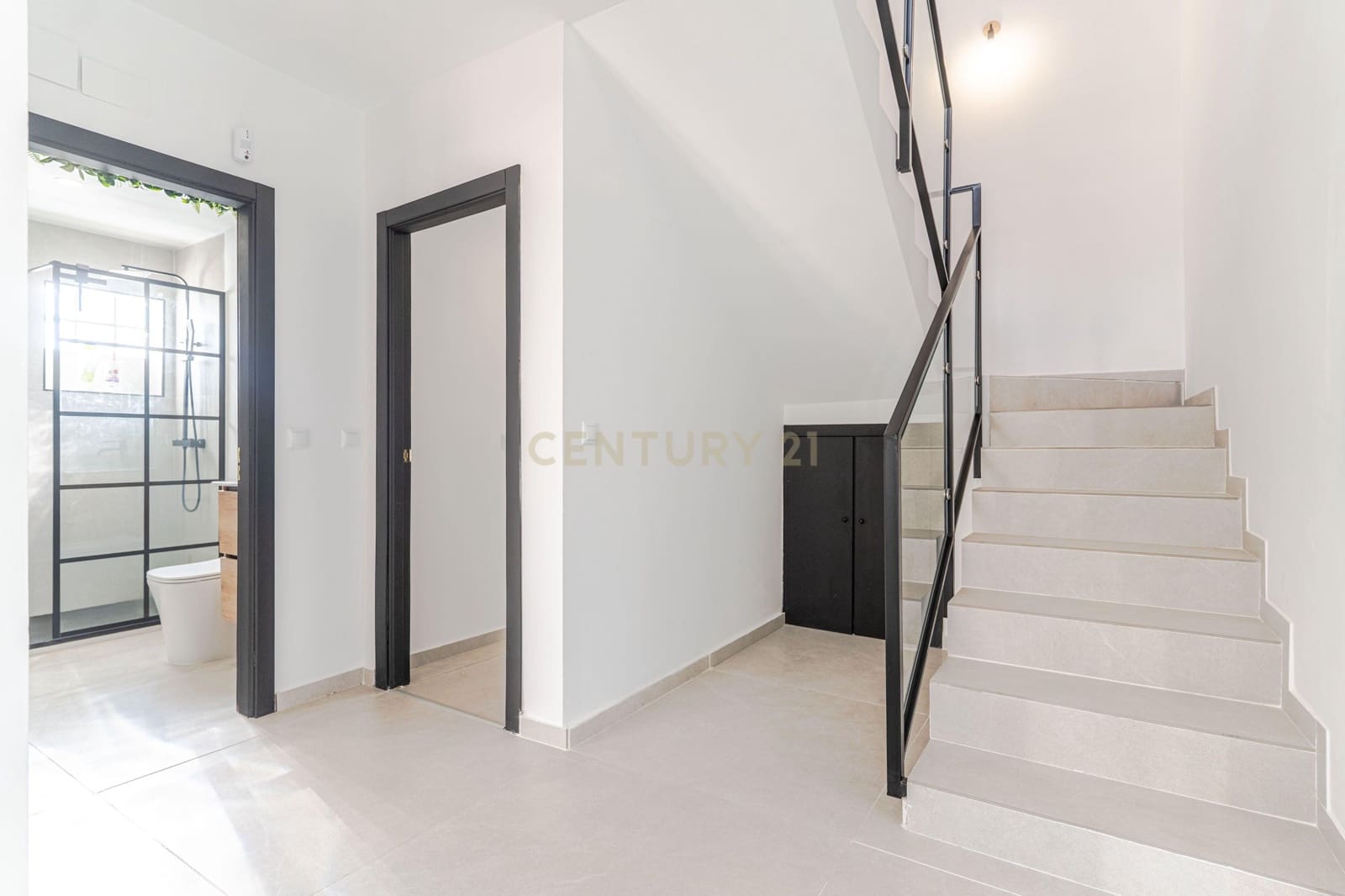 6 bedroom Villa for sale in Monachil - € 345,000 (Ref: 9723531)