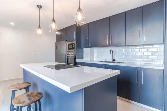 Chalet de 6 habitaciones en Monachil en venta - 345.000 € (Ref: 9723531)