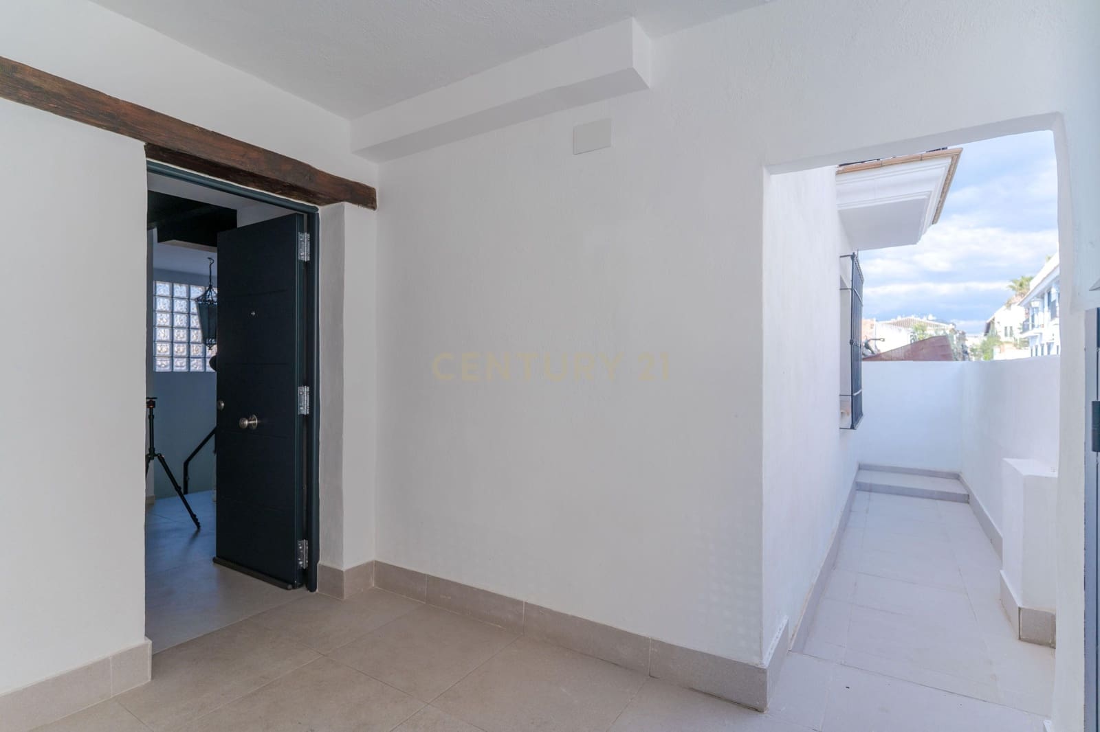 6 bedroom Villa for sale in Monachil - € 345,000 (Ref: 9723531)