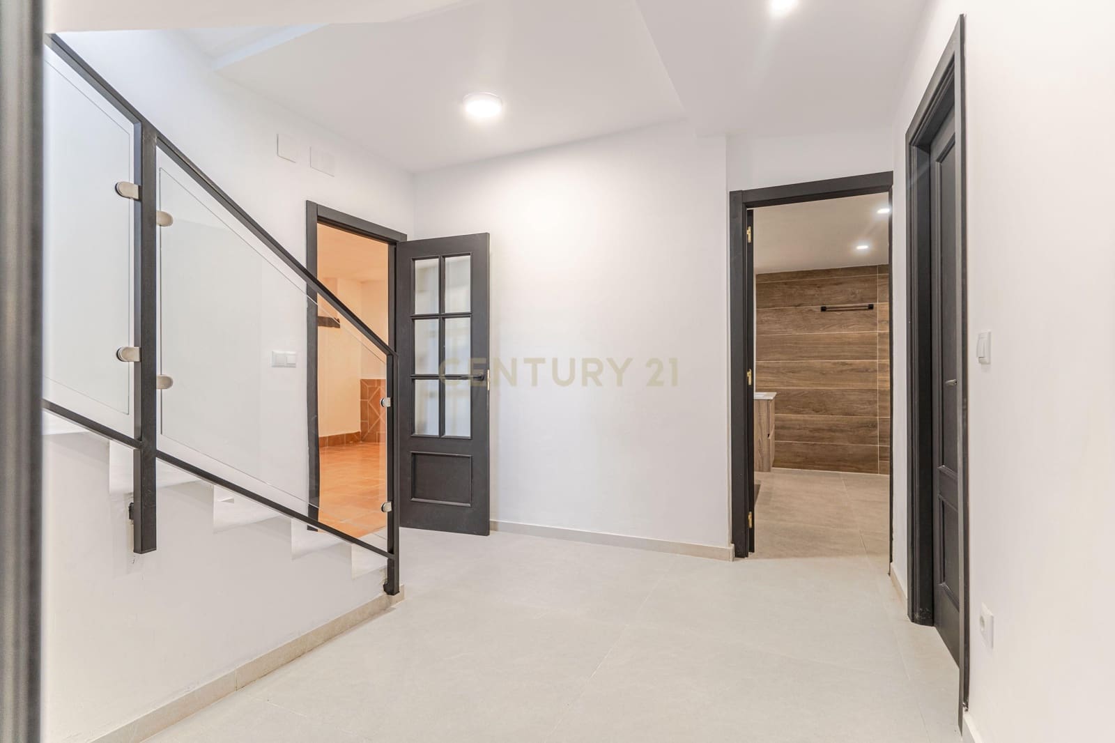 6 bedroom Villa for sale in Monachil - € 345,000 (Ref: 9723531)