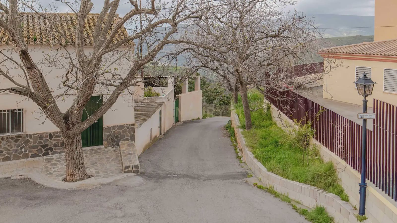 3 bedroom Villa for sale in Lanjaron - € 120,000 (Ref: 9734050)