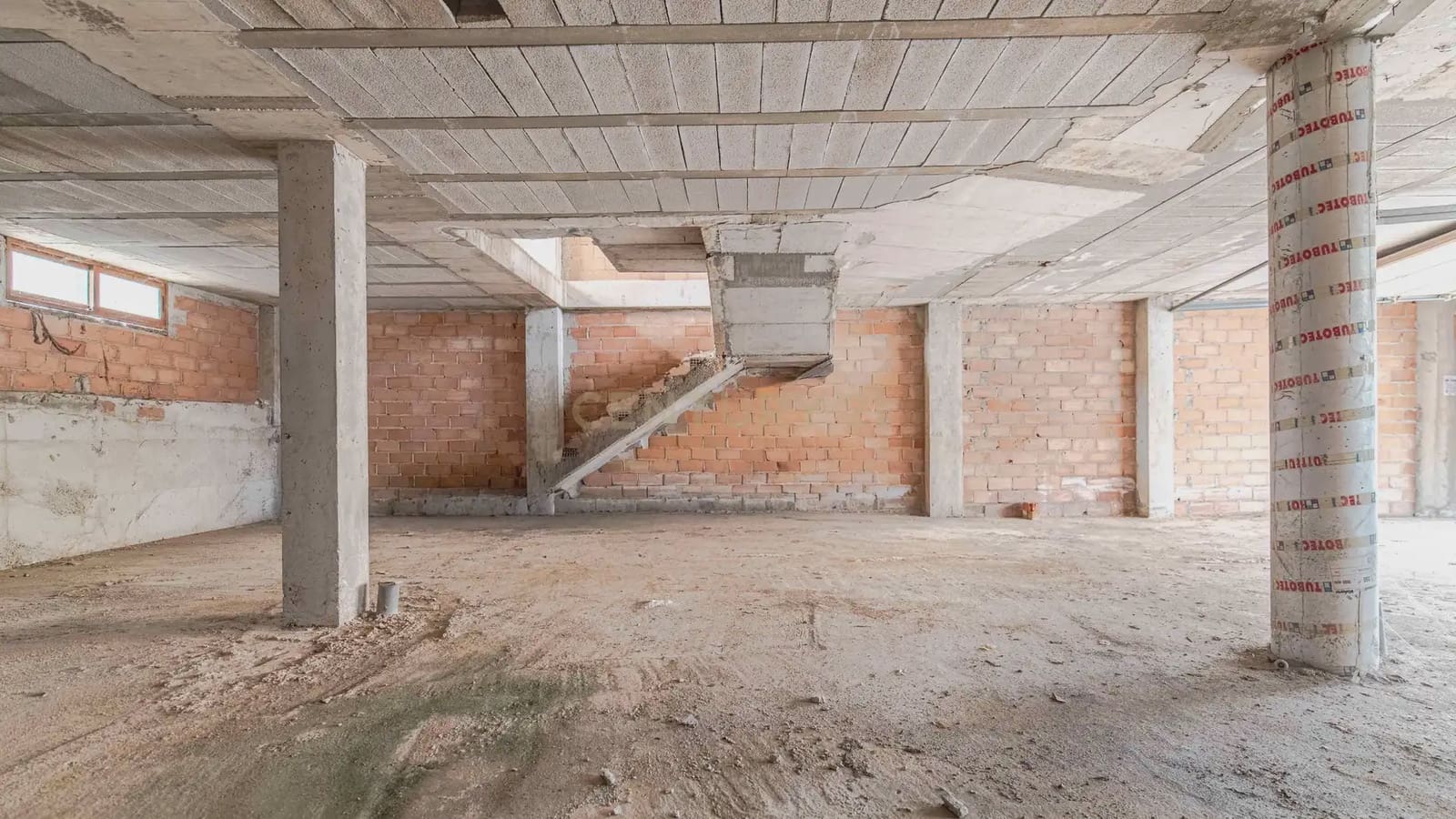 3 bedroom Villa for sale in Lanjaron - € 120,000 (Ref: 9734050)