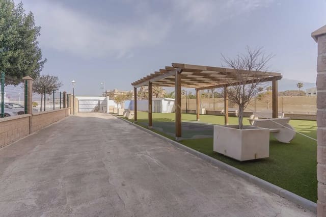 2 makuuhuone Asunto myytävänä paikassa Motril - 238 000 € (Ref: 9734188)