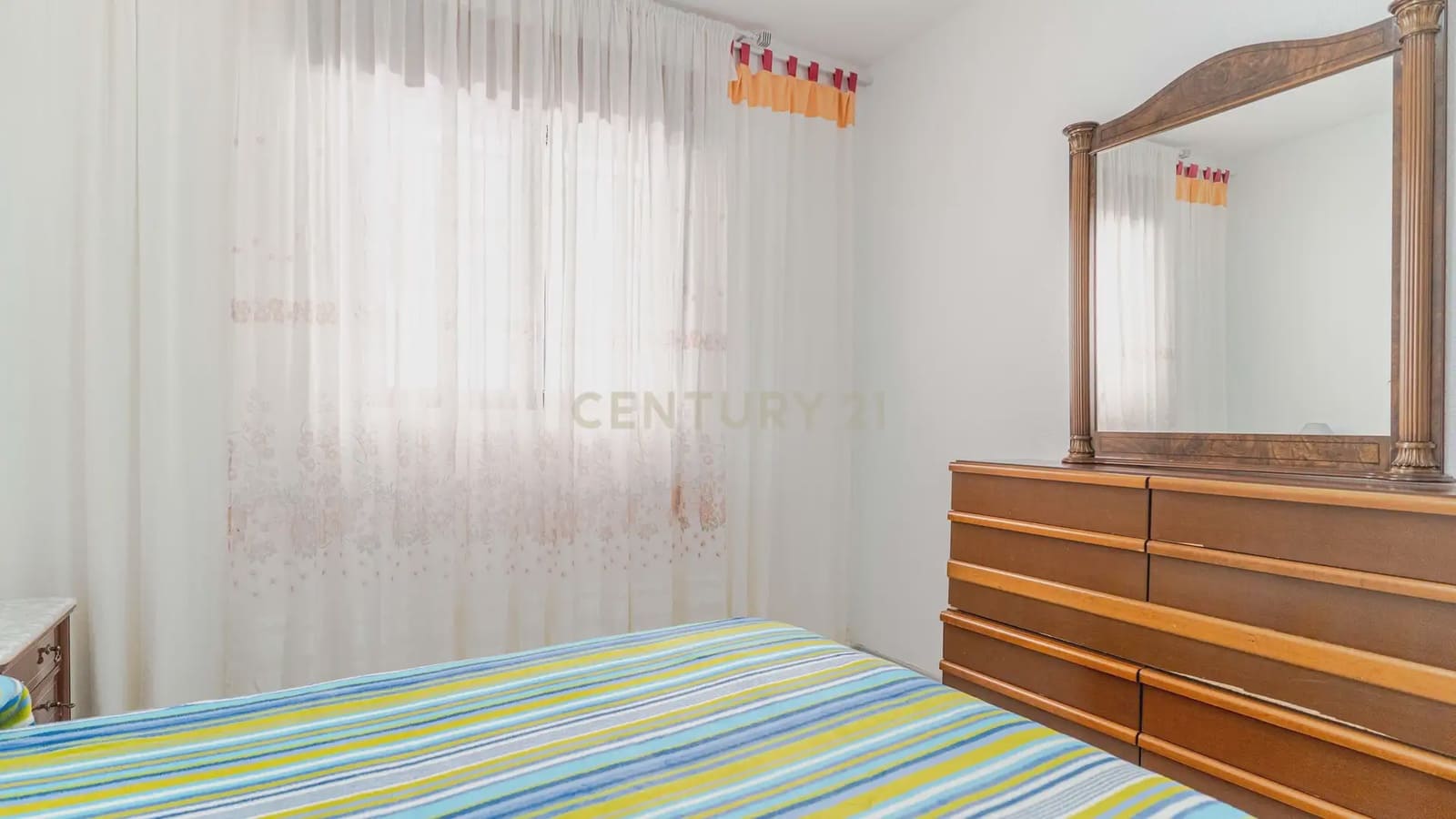 1 quarto Apartamento para venda em Santa Fe - 94 000 € (Ref: 9737295)