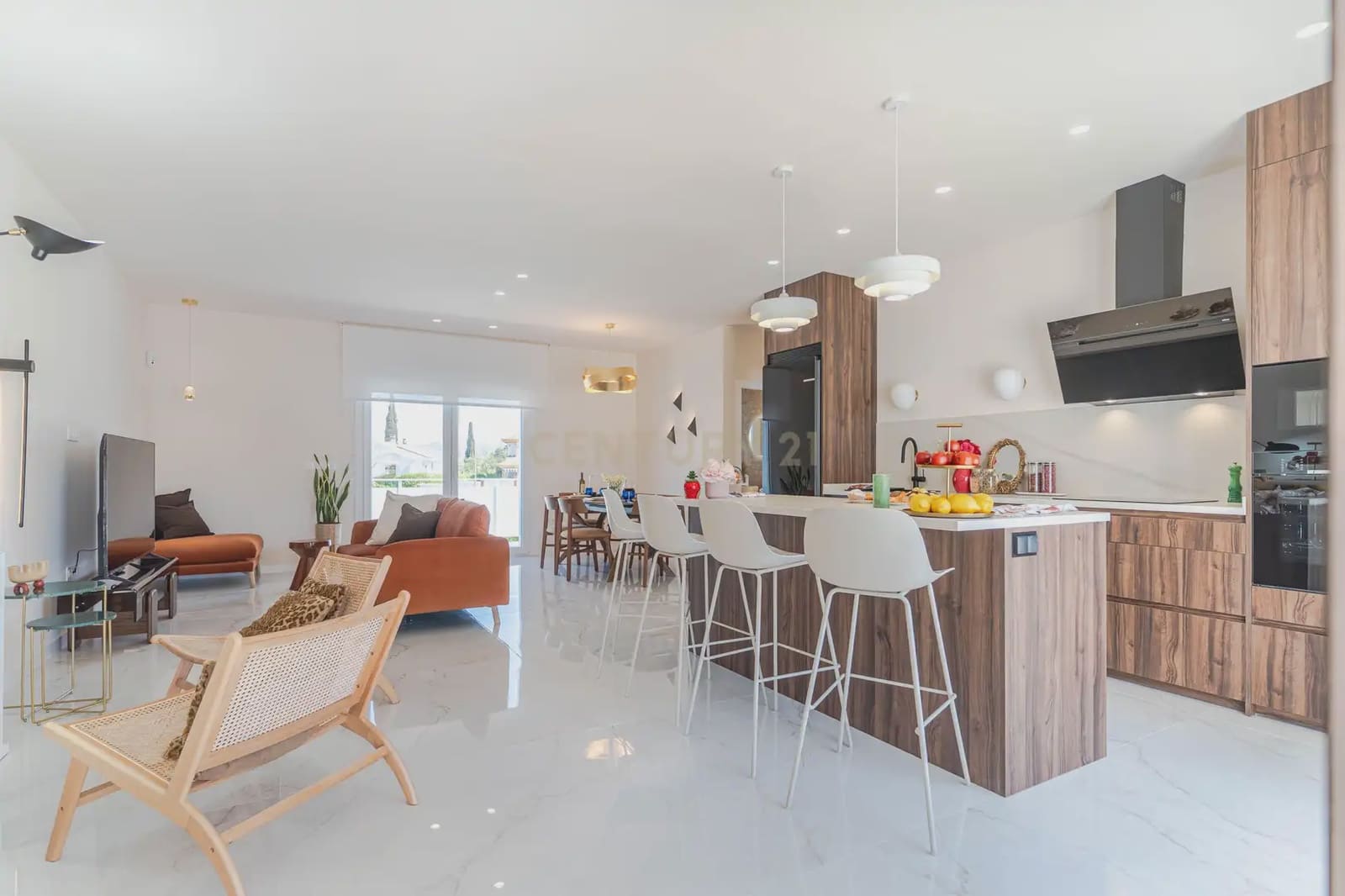 3 soverom Villa til leie i La Zubia med svømmebasseng garasje - € 3 300 (Ref: 9752519)