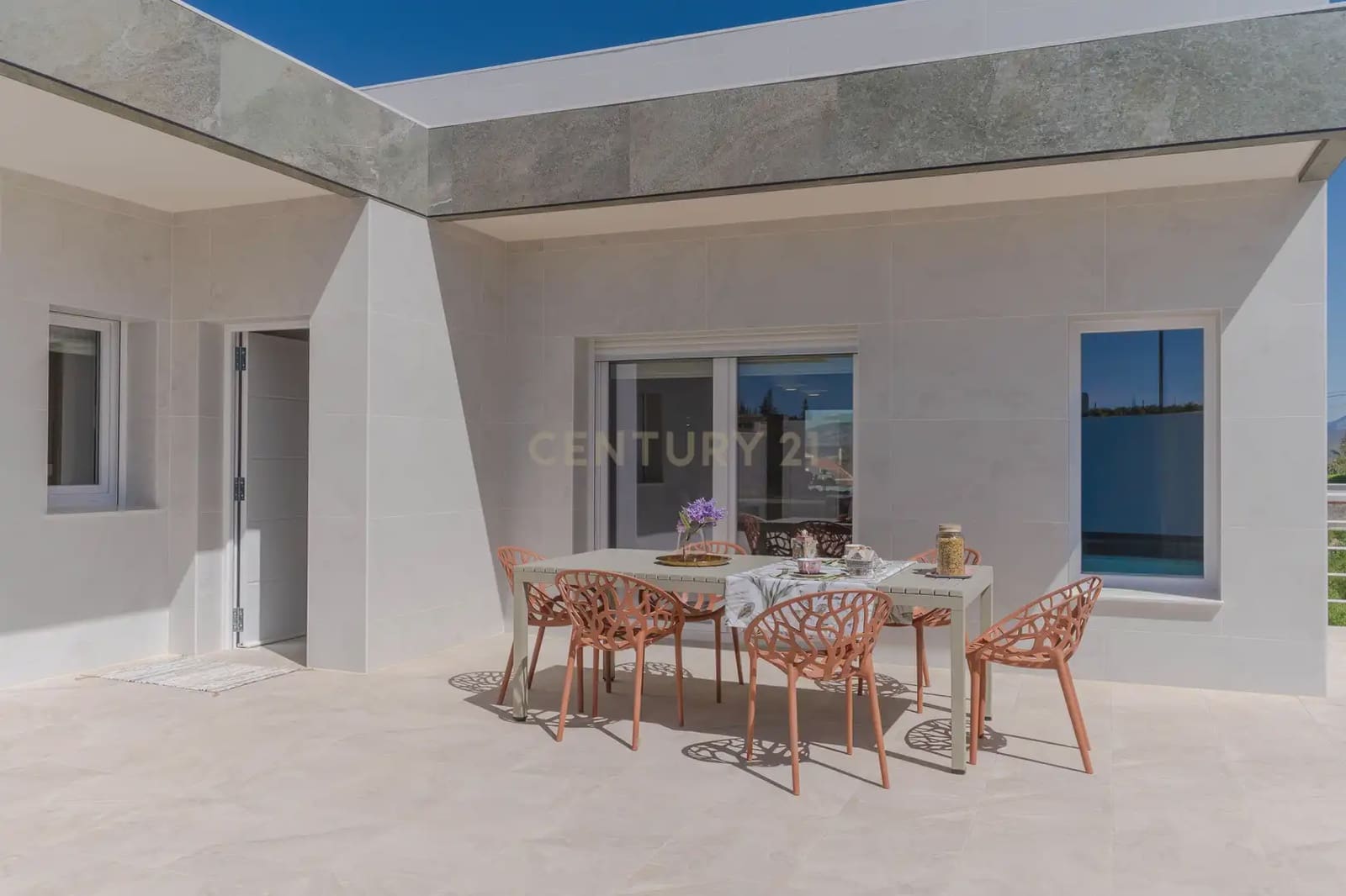 3 soverom Villa til leie i La Zubia med svømmebasseng garasje - € 3 300 (Ref: 9752519)