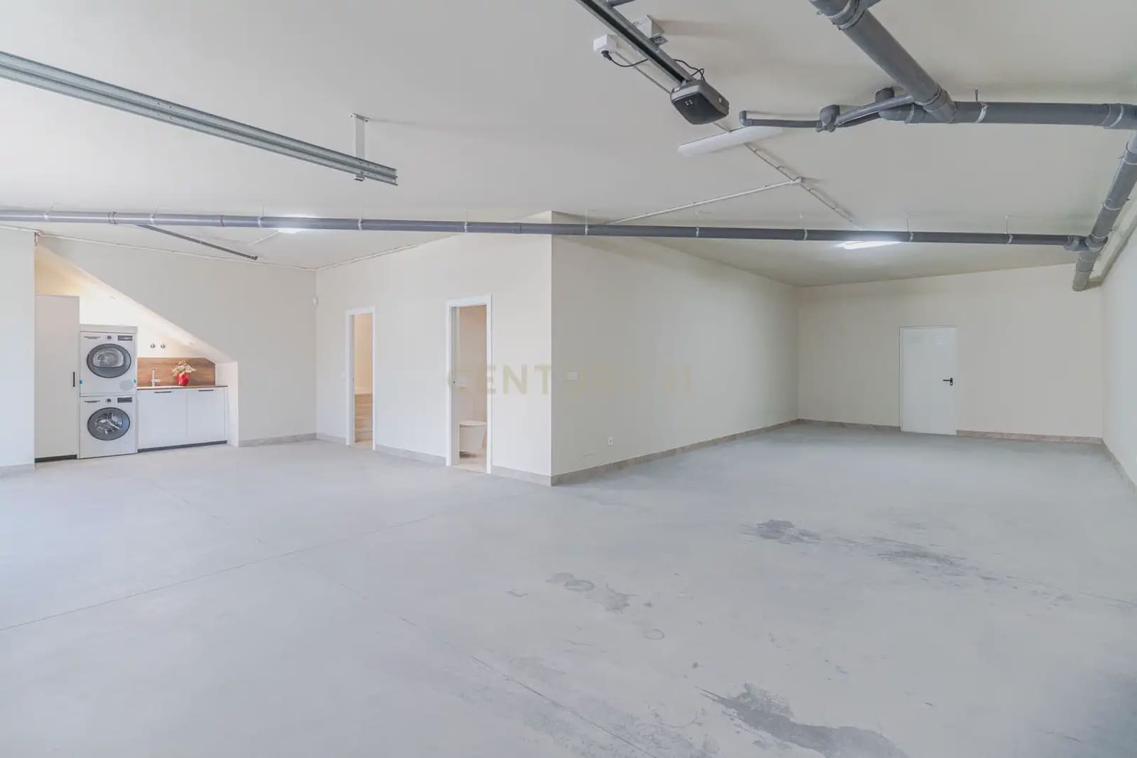 3 soverom Villa til leie i La Zubia med svømmebasseng garasje - € 3 300 (Ref: 9752519)