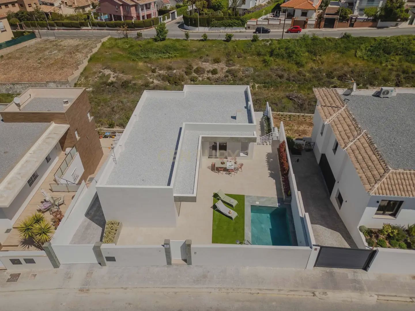 3 soverom Villa til leie i La Zubia med svømmebasseng garasje - € 3 300 (Ref: 9752519)