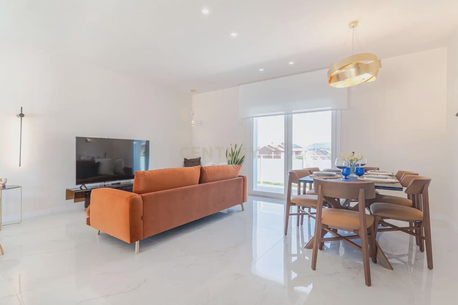 3 soverom Villa til leie i La Zubia med svømmebasseng garasje - € 3 300 (Ref: 9752519)