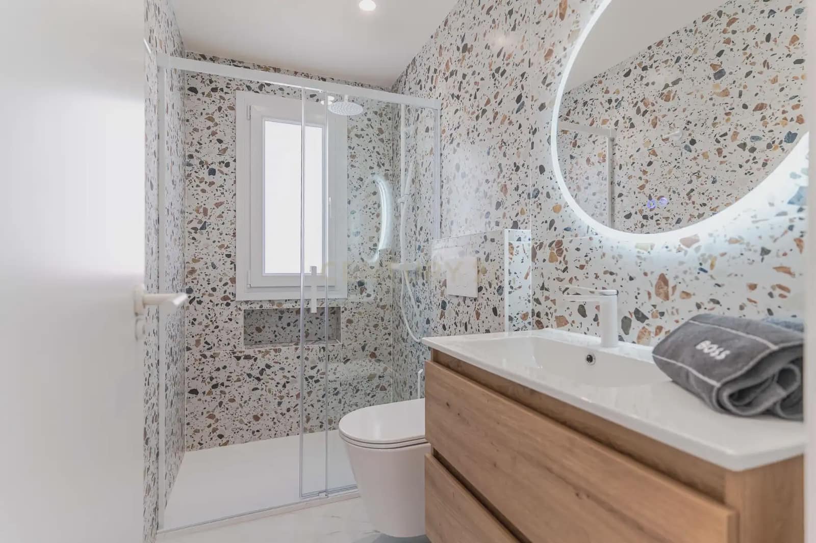 3 soverom Villa til leie i La Zubia med svømmebasseng garasje - € 3 300 (Ref: 9752519)