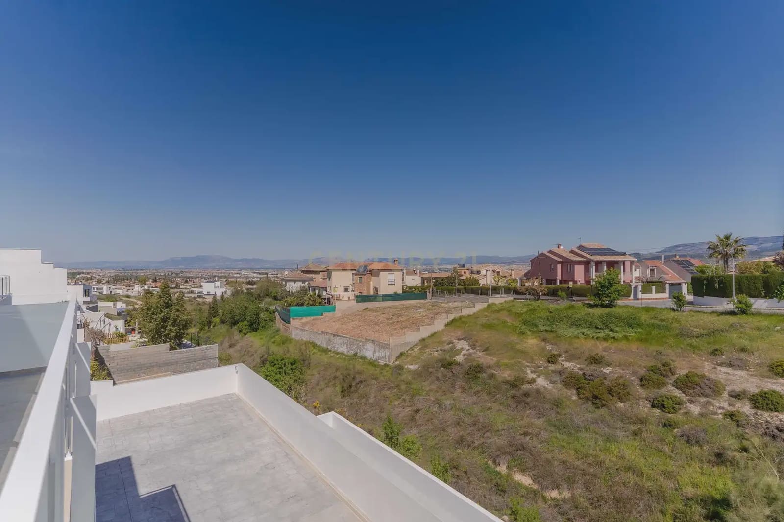 3 soverom Villa til leie i La Zubia med svømmebasseng garasje - € 3 300 (Ref: 9752519)