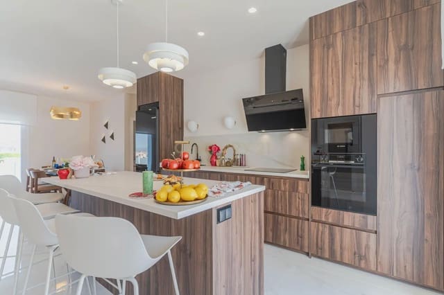 3 soverom Villa til leie i La Zubia med svømmebasseng garasje - € 3 300 (Ref: 9752519)