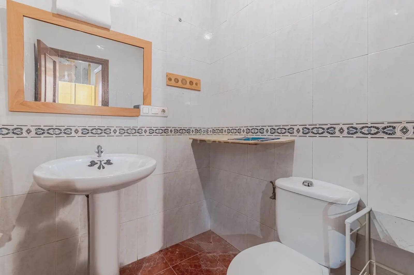 Erhverv til salg i Salobrena - € 98.000 (Ref: 9755067)