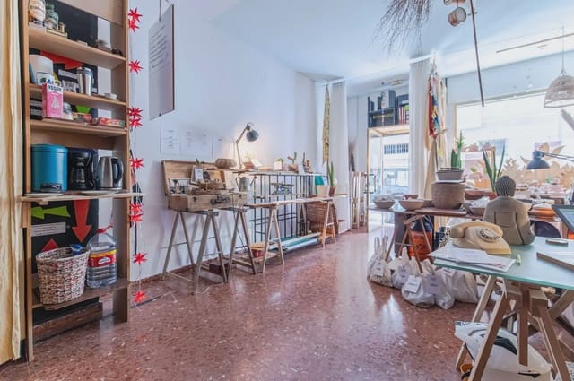 Erhverv til salg i Salobreña - € 98.000 (Ref: 9755067)