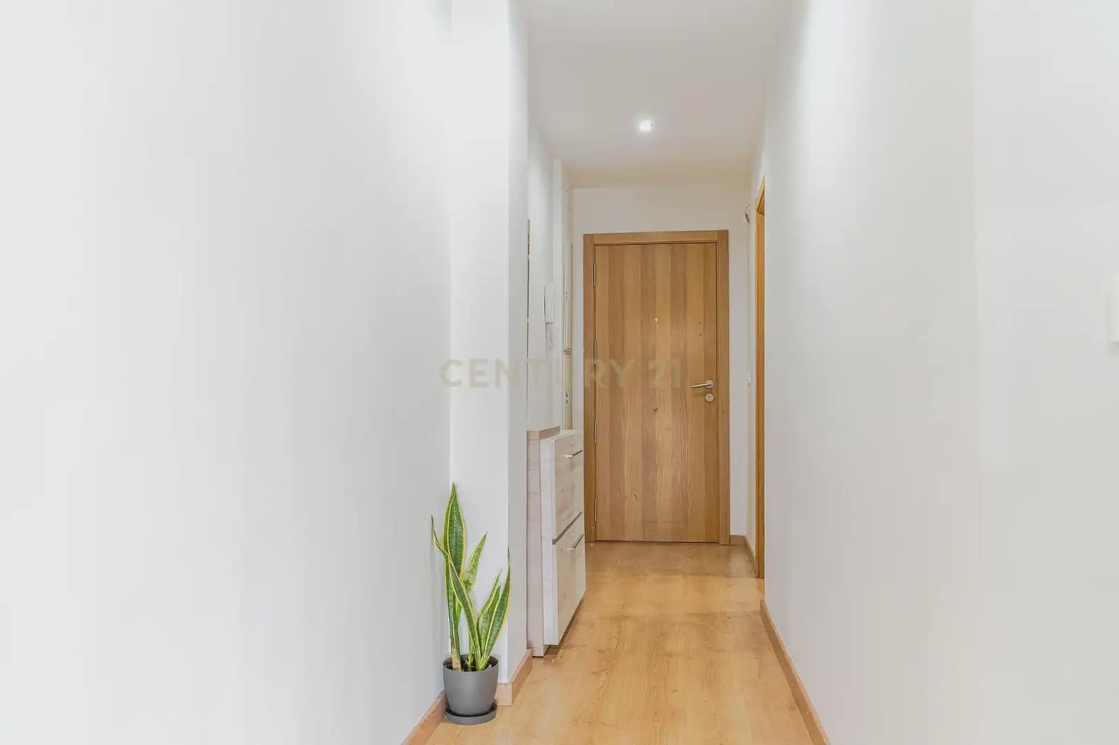 2 bedroom Flat for sale in Pinos Puente with garage - € 87,000 (Ref: 9756328)