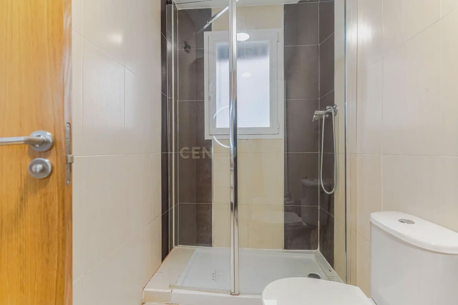 2 bedroom Flat for sale in Pinos Puente with garage - € 87,000 (Ref: 9756328)