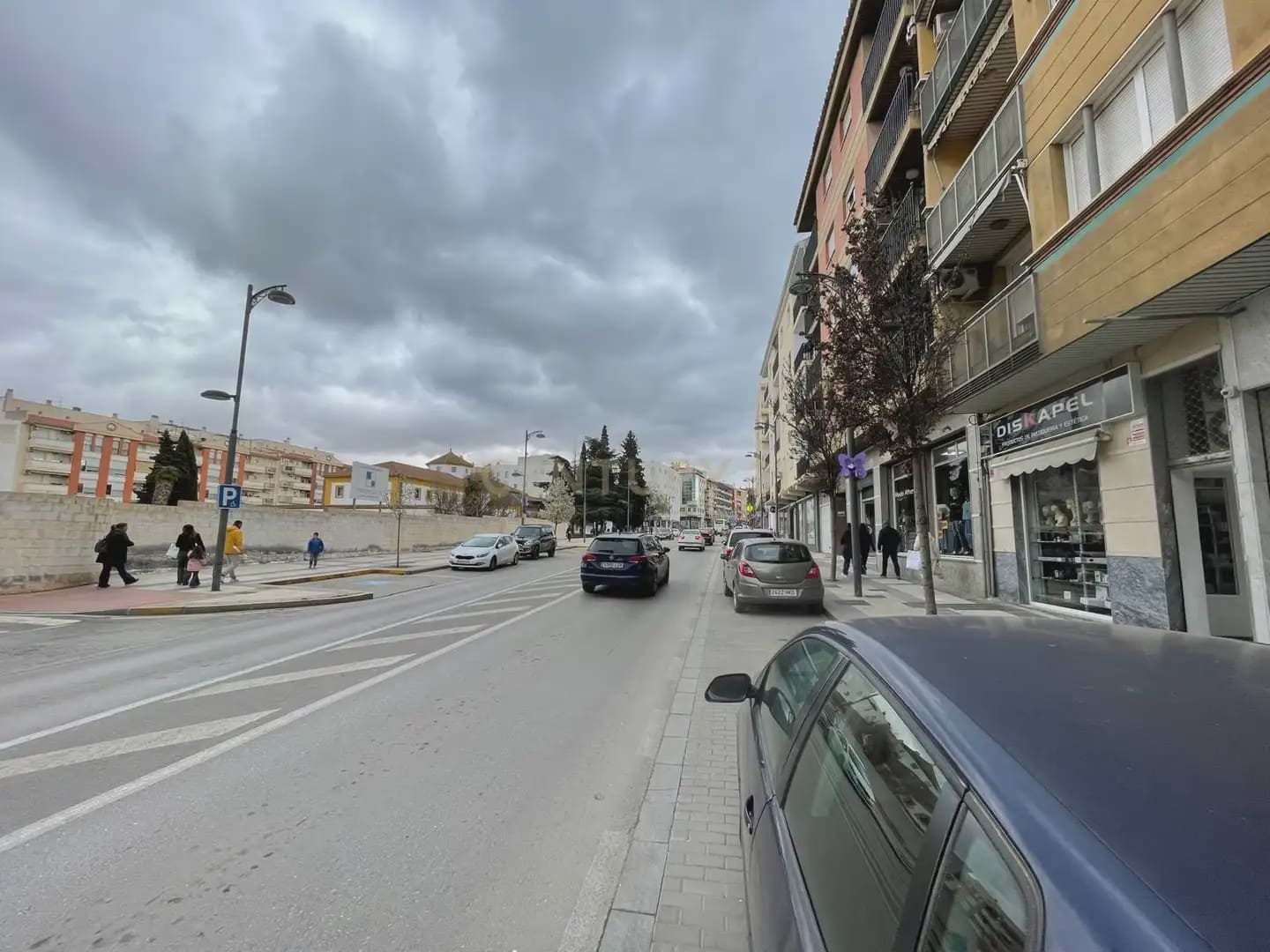 Komercyjne do wynajęcia w Guadix - 1 000 € (Ref: 9758155)