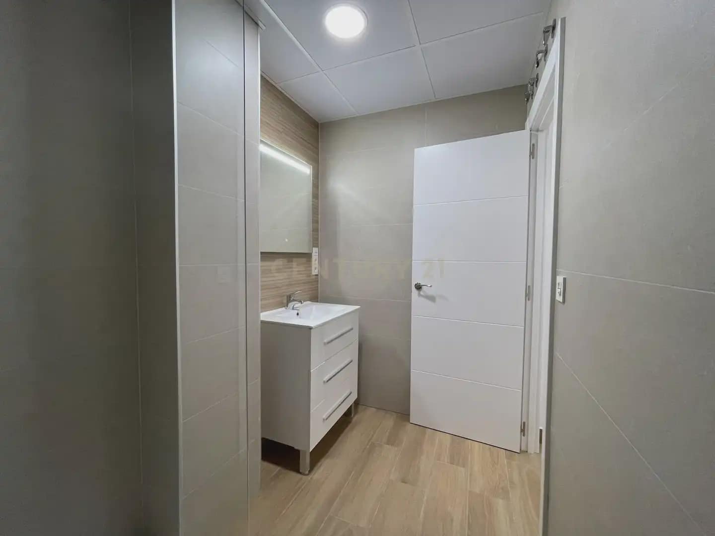 3 sypialnia Mieszkanie do wynajęcia w Miasto Grenada - 1 100 € (Ref: 9759424)