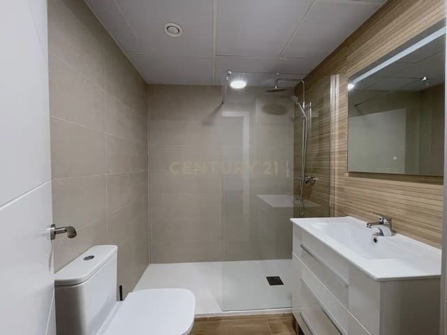 3 slaapkamer Flat te huur in San Francisco Javier, Granada stad - € 1.100 (Ref: 9759424)