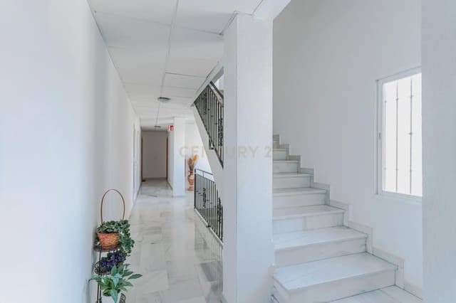 2 soveværelse Lejlighed til salg i Las Gabias med garage - € 129.900 (Ref: 9763445)