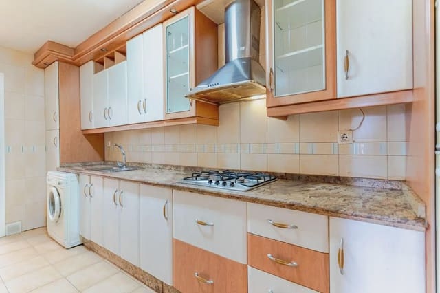 2 soveværelse Lejlighed til salg i Las Gabias med garage - € 129.900 (Ref: 9763445)