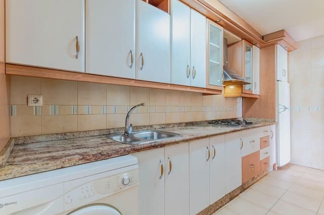 2 soveværelse Lejlighed til salg i Las Gabias med garage - € 129.900 (Ref: 9763445)