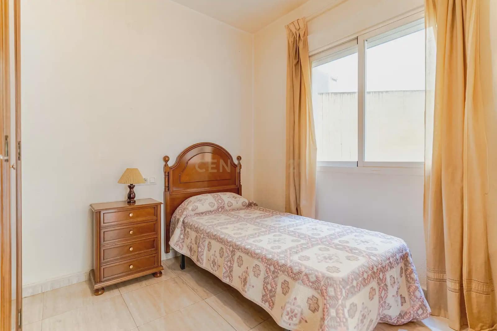 2 bedroom Apartment for sale in Las Gabias with garage - € 129,900 (Ref: 9763445)