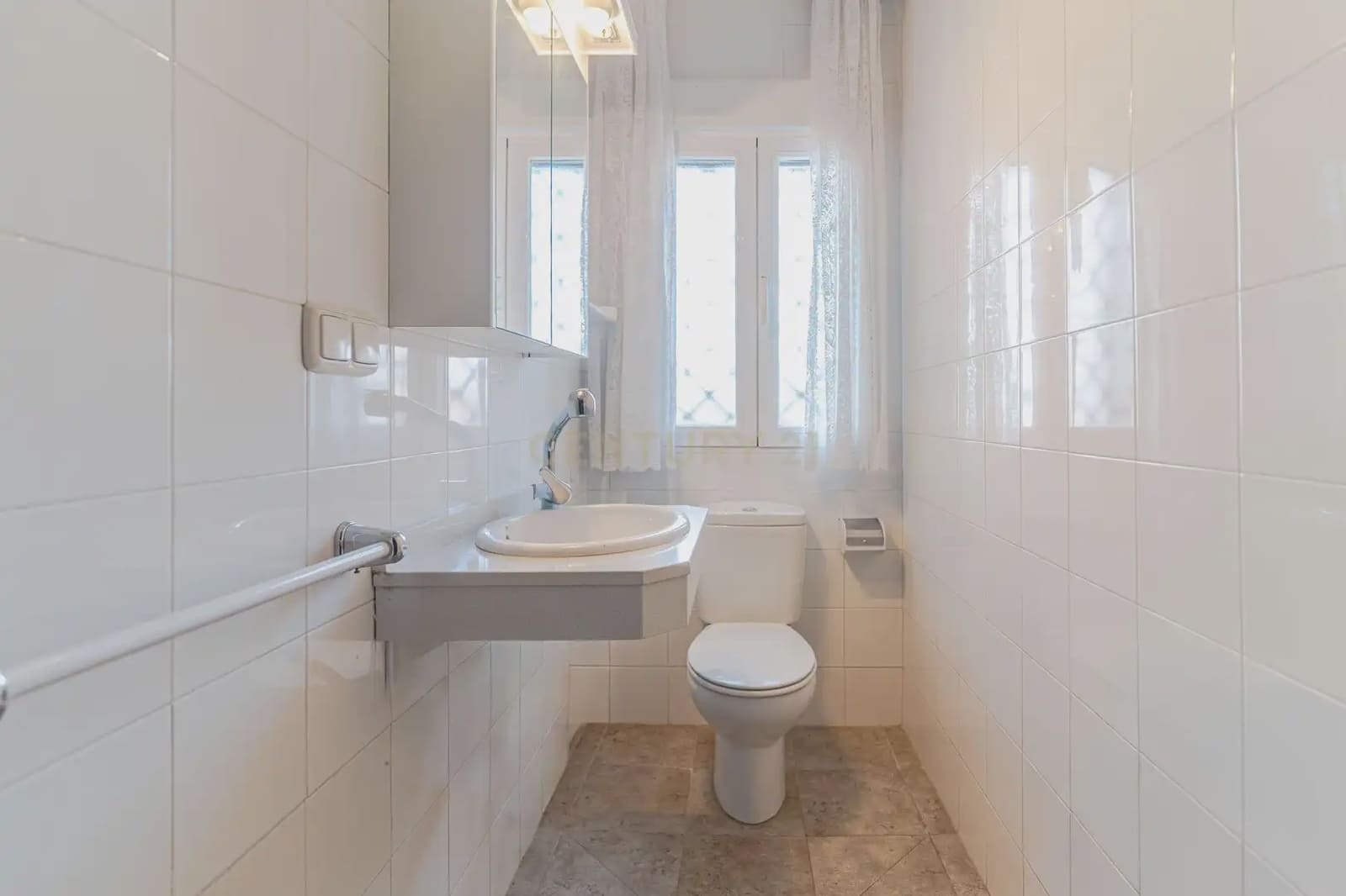 4 slaapkamer Huis te koop in Durcal met garage - € 155.000 (Ref: 9765290)