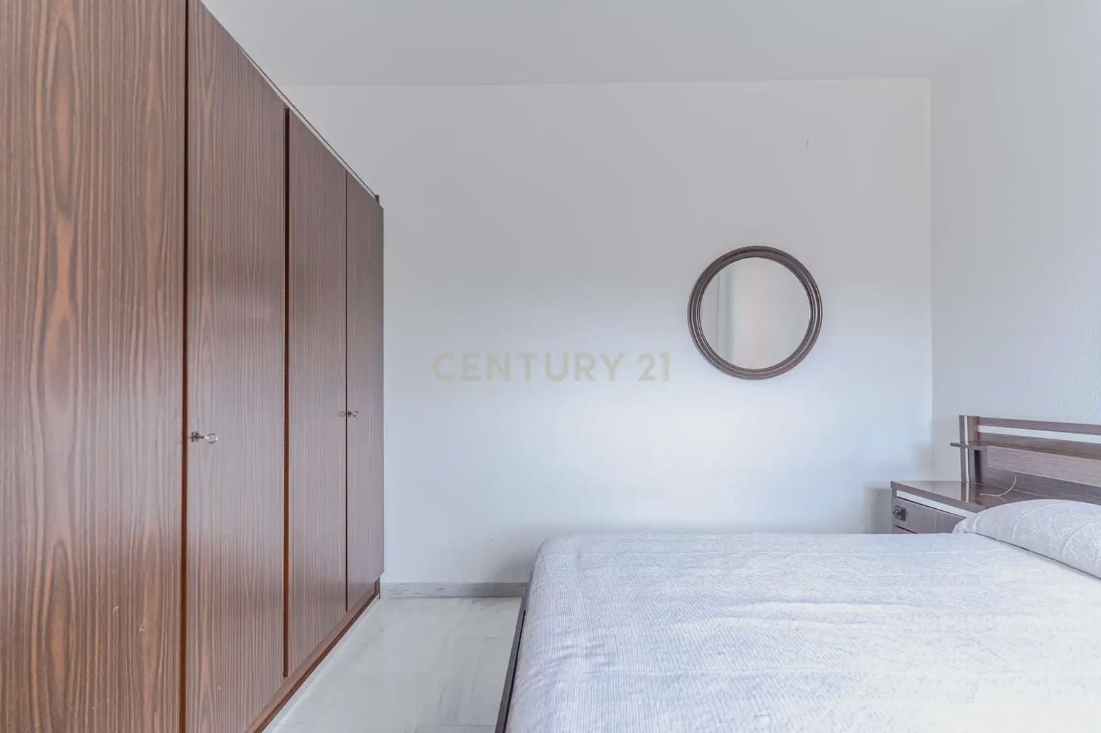 4 slaapkamer Huis te koop in Durcal met garage - € 155.000 (Ref: 9765290)