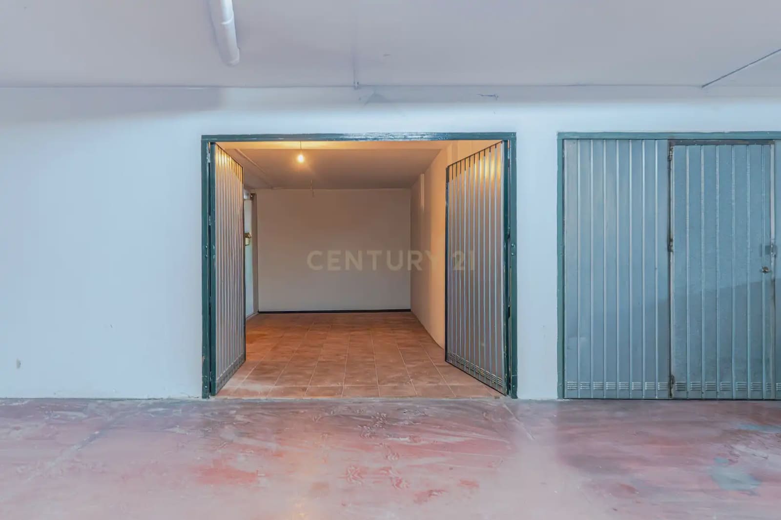 4 slaapkamer Huis te koop in Durcal met garage - € 155.000 (Ref: 9765290)