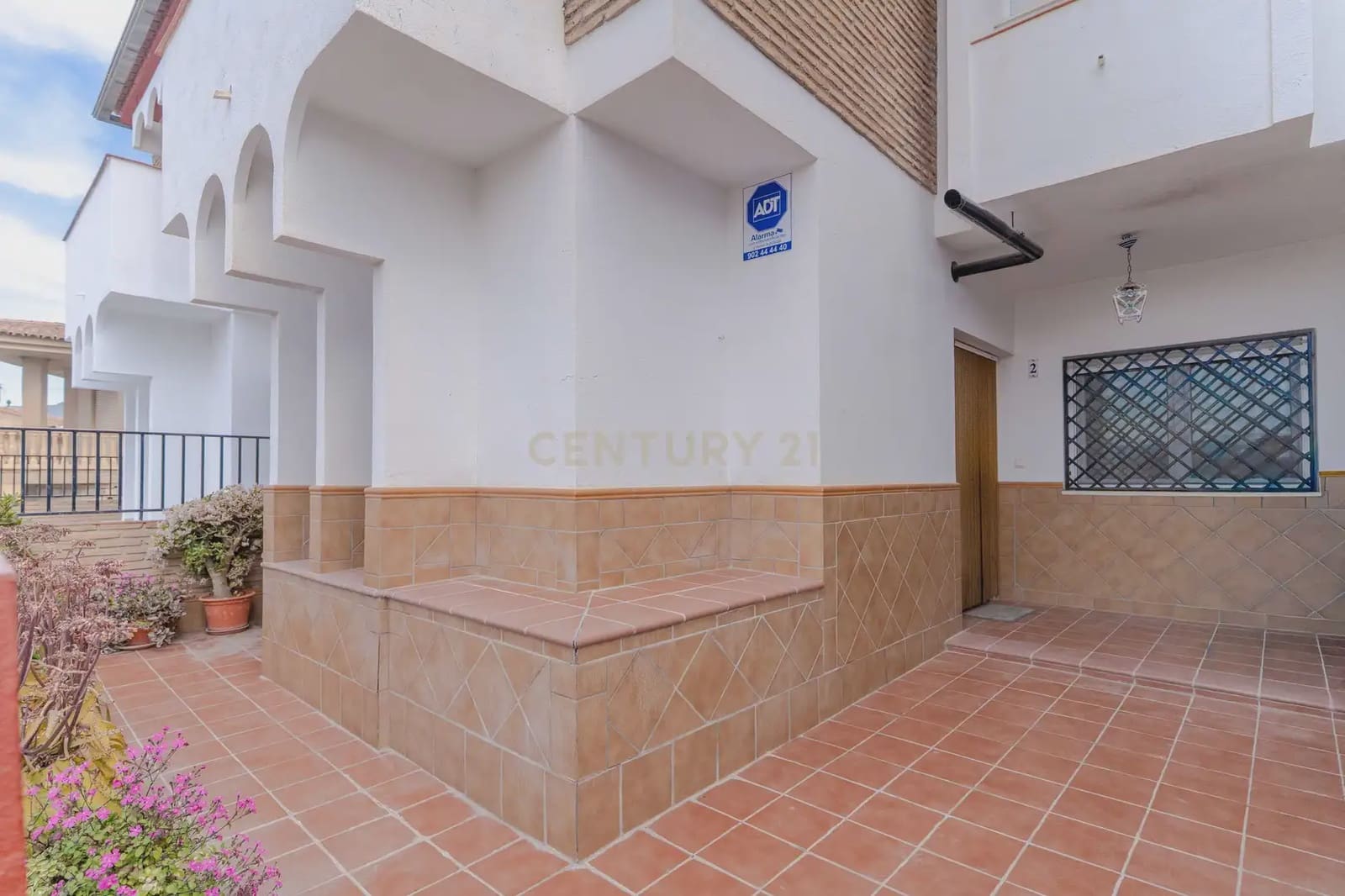 4 slaapkamer Huis te koop in Durcal met garage - € 155.000 (Ref: 9765290)