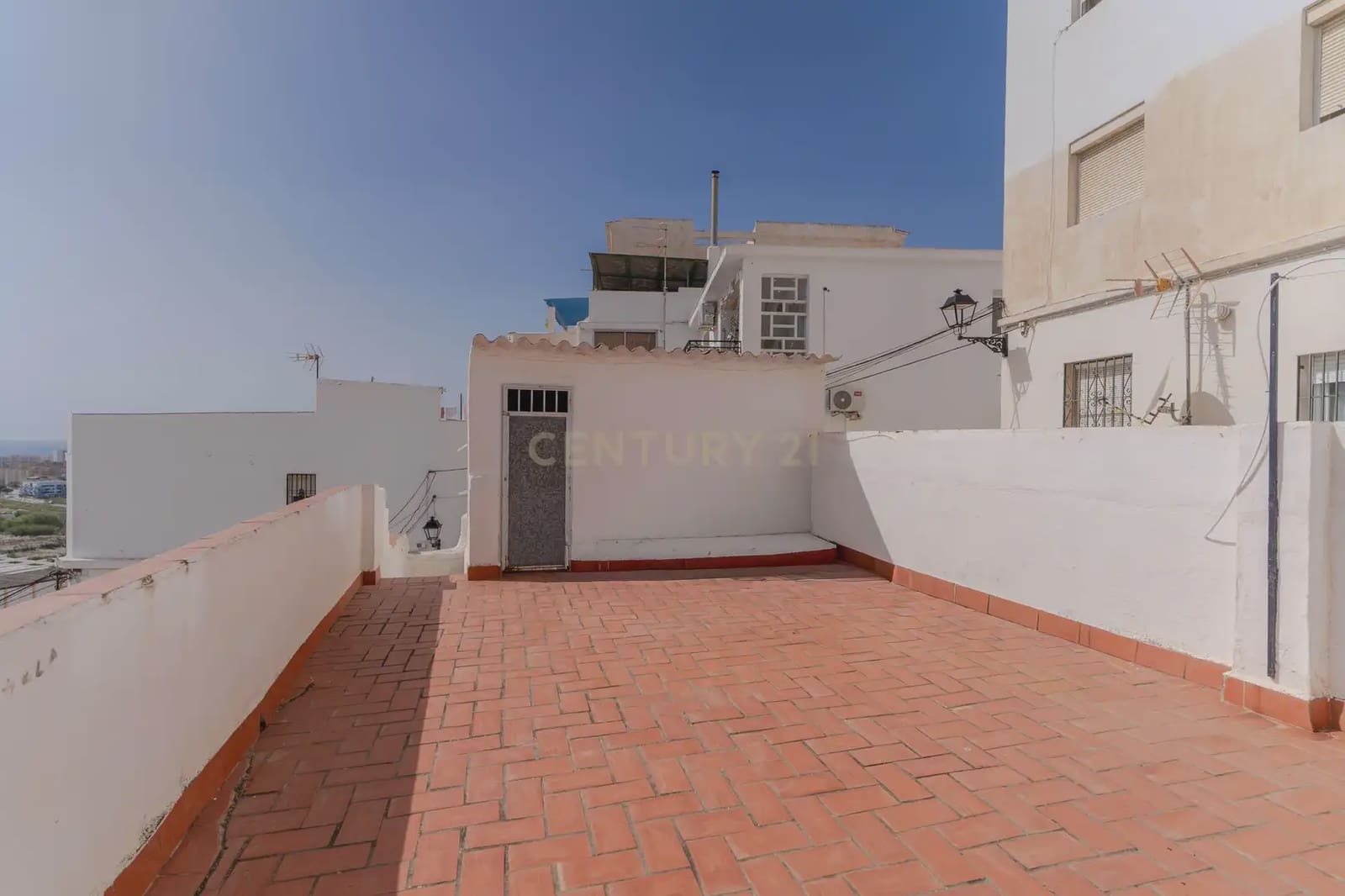 2 bedroom Townhouse for sale in Salobrena - € 176,000 (Ref: 9769999)