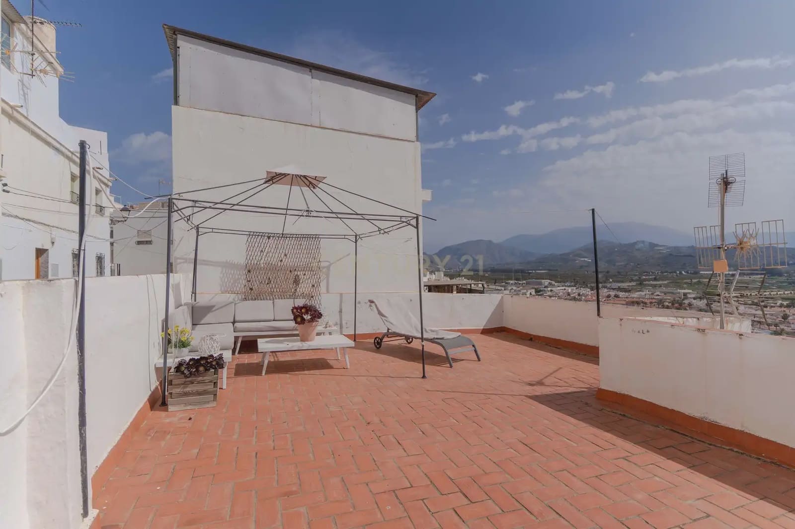 2 bedroom Townhouse for sale in Salobrena - € 176,000 (Ref: 9769999)