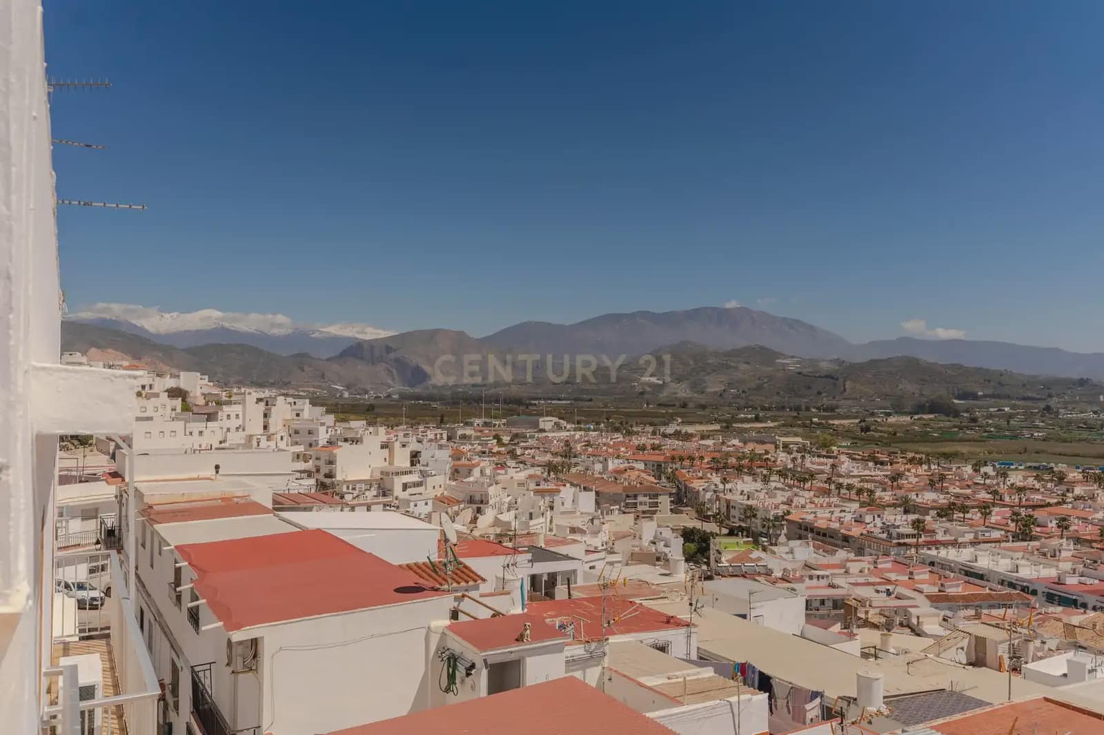 2 bedroom Townhouse for sale in Salobrena - € 176,000 (Ref: 9769999)
