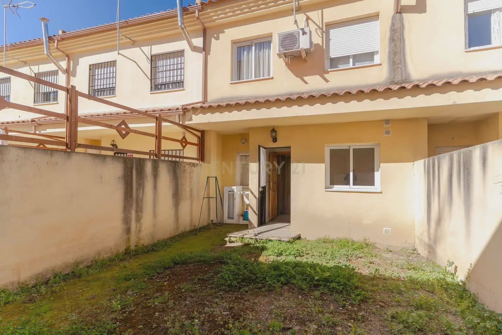 3 bedroom Townhouse for sale in Lachar - € 162,000 (Ref: 9770000)