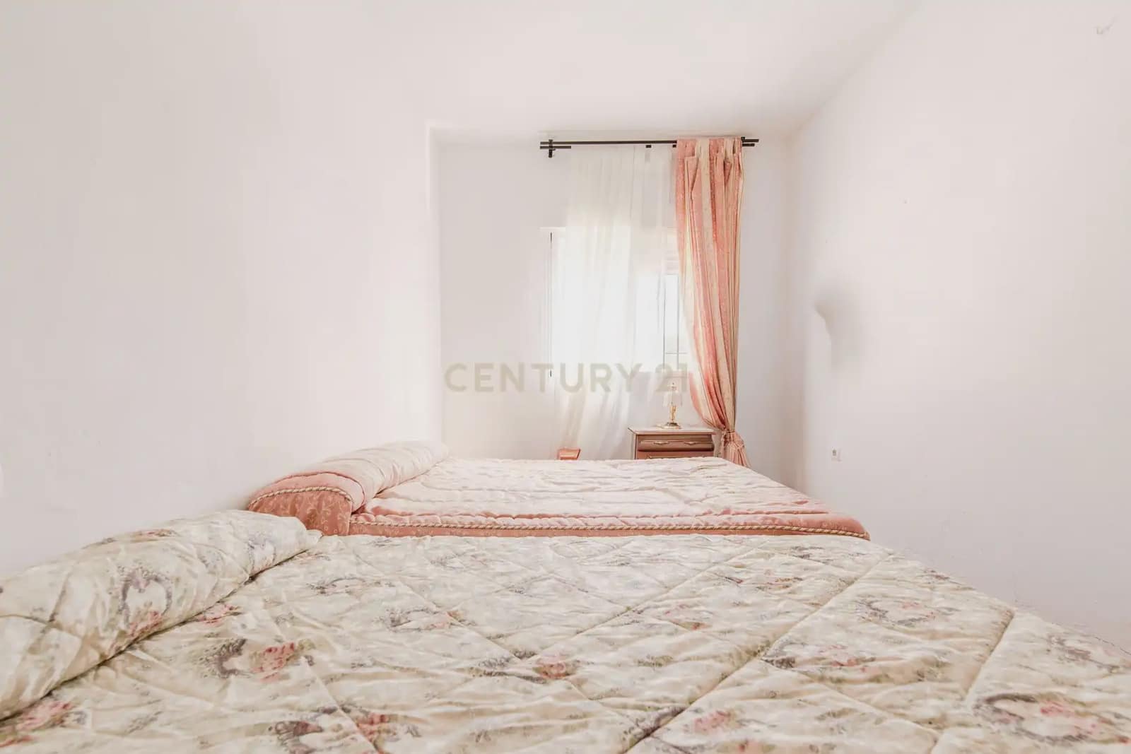 2 slaapkamer Finca/Landhuis te koop in Velez de Benaudalla - € 72.000 (Ref: 9770117)