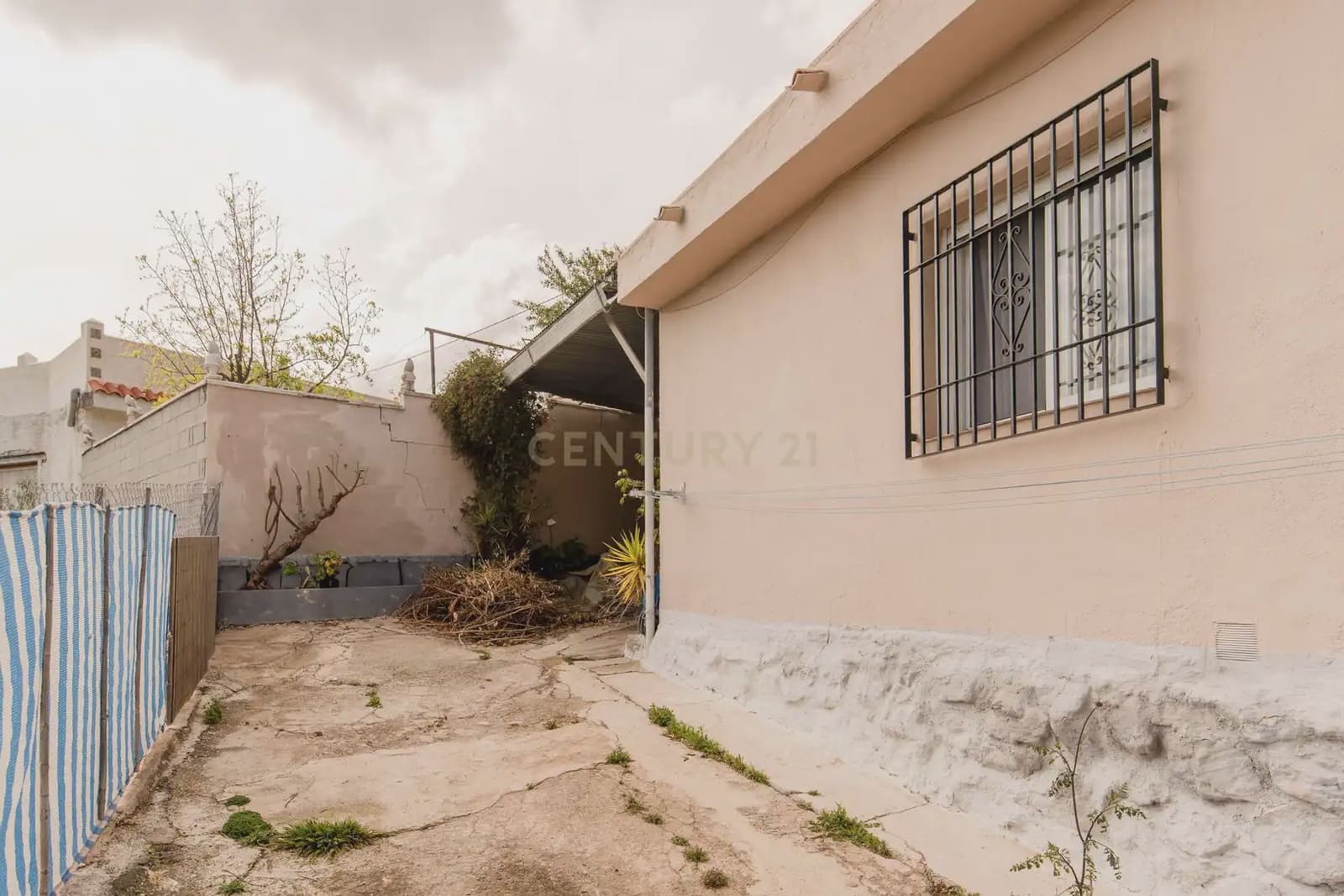 2 slaapkamer Finca/Landhuis te koop in Velez de Benaudalla - € 72.000 (Ref: 9770117)