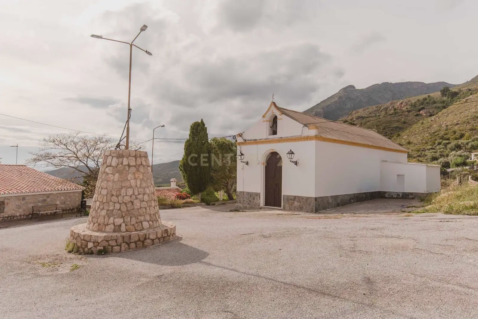 2 slaapkamer Finca/Landhuis te koop in Velez de Benaudalla - € 72.000 (Ref: 9770117)